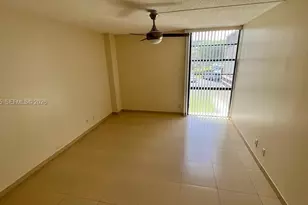 20500 W Country Club Dr, Aventura, FL 33180 - Photo 12