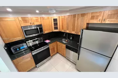 20500 W Country Club Dr #204, Aventura, FL 33180 - Photo 2