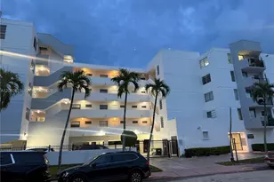 7921 Byron Ave, Miami Beach, FL 33141 - Photo 4