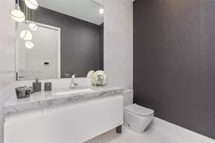 2560 Del Lago Dr, Fort Lauderdale, FL 33316 - Photo 24