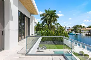 2560 Del Lago Dr, Fort Lauderdale, FL 33316 - Photo 44