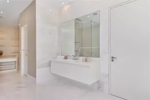 2560 Del Lago Dr, Fort Lauderdale, FL 33316 - Photo 34