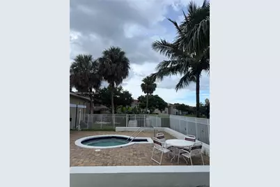 838 Twin Lakes Dr #19-E, Coral Springs, FL 33071 - Photo 18