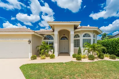 171 SW 101st Ave, Plantation, FL 33324 - Photo 2