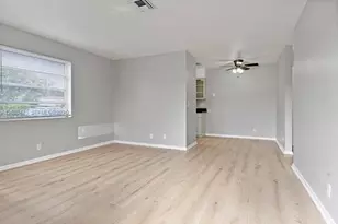 1610 Shirley Ct, Lantana, FL 33462 - Photo 4