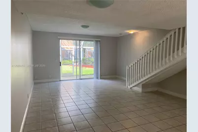1575 Veracruz Ln, Weston, FL 33327 - Photo 4