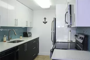 2350 NE 135th St, North Miami, FL 33181 - Photo 6