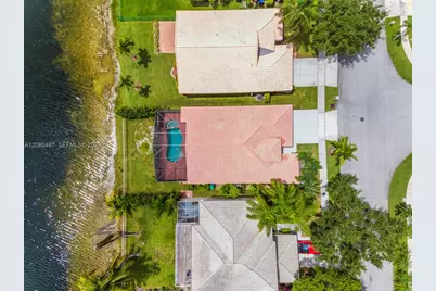 18096 SW 29th St, Miramar, FL 33029 - Photo 2