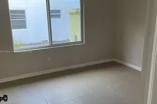 8321 NE Miami Ct, Miami, FL 33138 - Photo 4