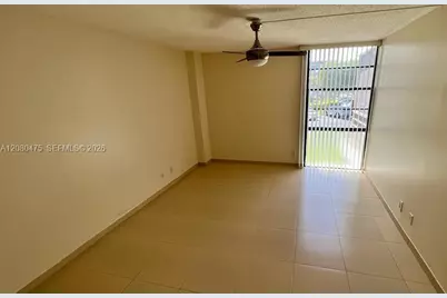 20500 W Country Club Dr #204, Aventura, FL 33180 - Photo 12