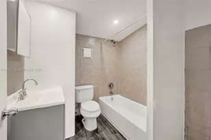 1843 Lauderdale Manor Dr, Fort Lauderdale, FL 33311 - Photo 18