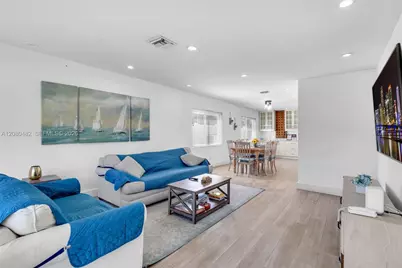 821 Harrison St #821, Hollywood, FL 33019 - Photo 6