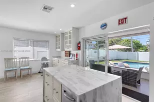 821 Harrison St, Hollywood, FL 33019 - Photo 14