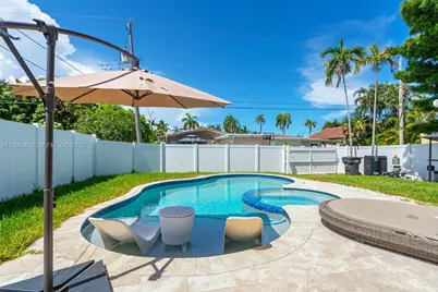 821 Harrison St #821, Hollywood, FL 33019 - Photo 4