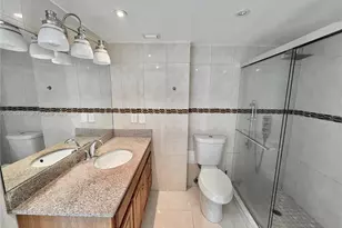 18081 Biscayne Blvd, Aventura, FL 33160 - Photo 30