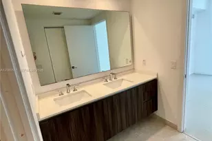 488 NE 18th St, Miami, FL 33132 - Photo 14