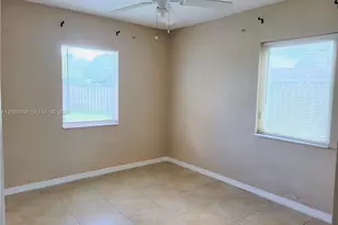 2400 NW 152nd St, Miami Gardens, FL 33054 - Photo 10
