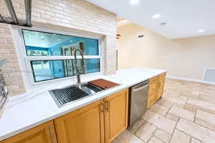 2811 SW 82nd Way, Davie, FL 33328 - Photo 18