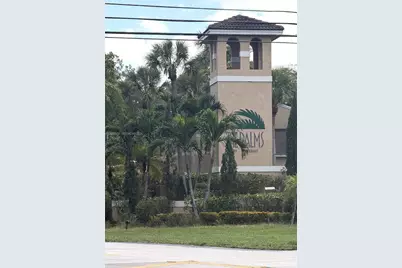 351 Palm Way #303, Pembroke Pines, FL 33025 - Photo 1