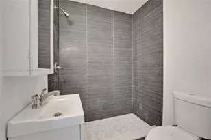 1421 NW 3rd Ave, Fort Lauderdale, FL 33311 - Photo 12