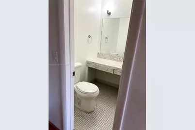1400 NE 169th St #305, Miami, FL 33162 - Photo 4