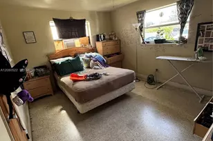 1075 NW 100th St, Miami, FL 33150 - Photo 6
