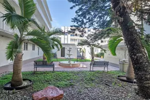 10090 NW 80th Ct, Hialeah Gardens, FL 33016 - Photo 12
