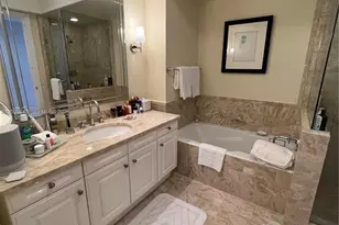 1435 Brickell Ave, Miami, FL 33131 - Photo 24