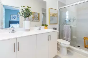 2528 SE 25 Rd, Homestead, FL 33035 - Photo 6