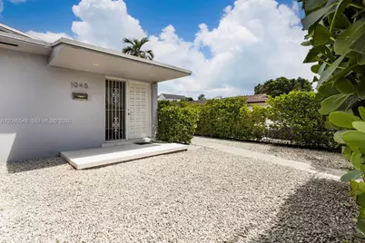 1045 SW 12th St #1045, Miami, FL 33129 - Photo 6