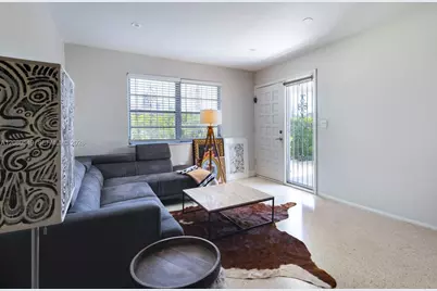 1045 SW 12th St #1045, Miami, FL 33129 - Photo 8