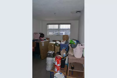 991 E 47th St, Hialeah, FL 33013 - Photo 20