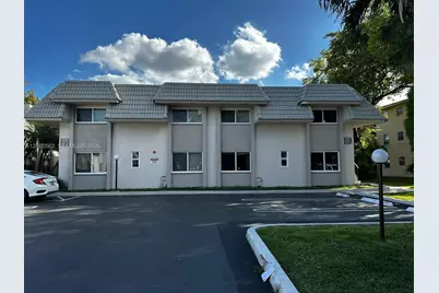 3229 NW 102nd Ter #3229, Coral Springs, FL 33065 - Photo 2