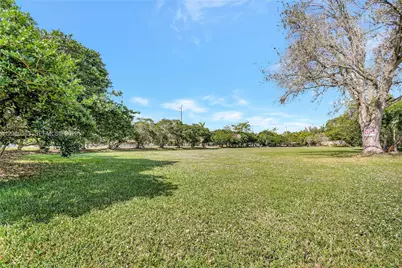 28 SW Street, Davie, FL 33330 - Photo 40