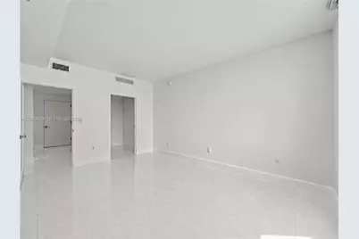 1900 N Bayshore Dr #3911, Miami, FL 33132 - Photo 18
