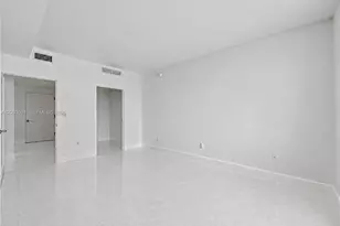 1900 N Bayshore Dr, Miami, FL 33132 - Photo 18