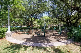 125 Edgewater Dr, Coral Gables, FL 33133 - Photo 32