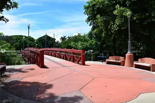 125 Edgewater Dr, Coral Gables, FL 33133 - Photo 28