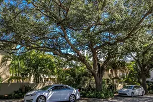 125 Edgewater Dr, Coral Gables, FL 33133 - Photo 22