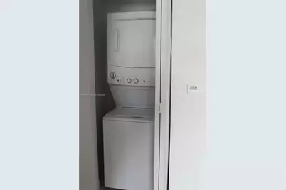45 SW 9th St #2809, Miami, FL 33130 - Photo 14