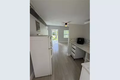 2803 NE 6th Ln #2803, Wilton Manors, FL 33334 - Photo 4