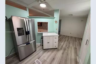 121 Sugar Loaf #63, Naples, FL 34114 - Photo 6