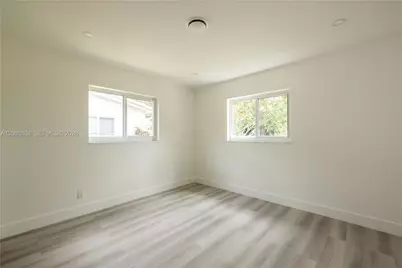 4401 NE 13th Ave, Oakland Park, FL 33334 - Photo 26