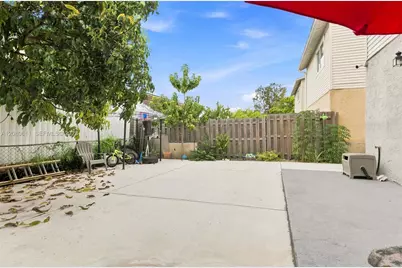 5506 NW 22nd St, Lauderhill, FL 33313 - Photo 28