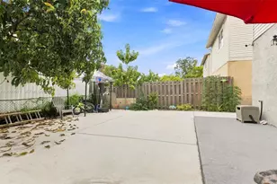 5506 NW 22nd St, Lauderhill, FL 33313 - Photo 28