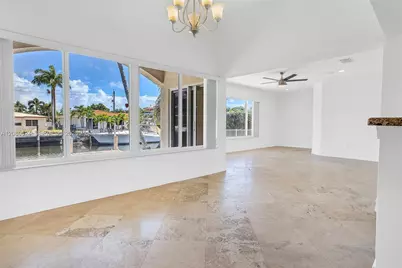 2273 SE 14th St, Pompano Beach, FL 33062 - Photo 4