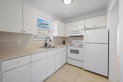 575 NE 82nd St #15, Miami, FL 33138 - Photo 4