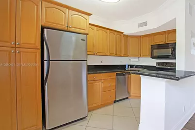 744 NE 14th Ave #6, Fort Lauderdale, FL 33304 - Photo 8