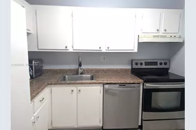 7925 Fairview Dr #201, Tamarac, FL 33321 - Photo 16