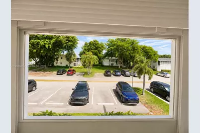 541 S Durham S #541, Deerfield Beach, FL 33442 - Photo 4